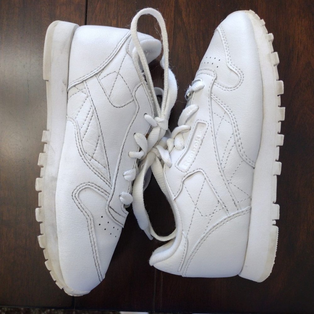 Girls Reeboks - Picture 3 of 5